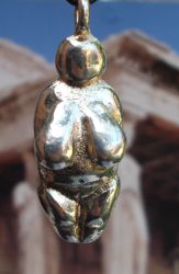 Modern Venus of Willendorf Charm