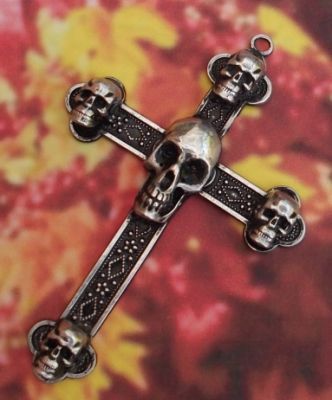 Gothic Skull Cross Pendant